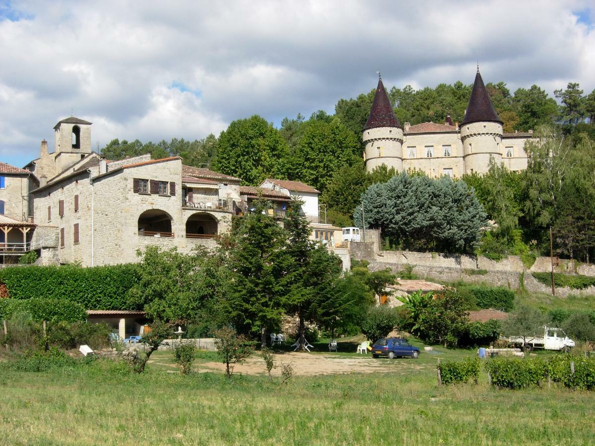 Location De Gites Les Sources Chambonas/Les Vans Exterior foto